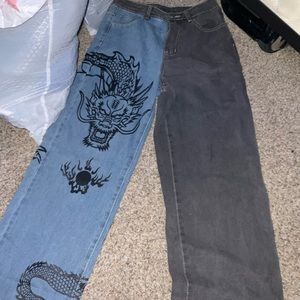 Shein split jeans with dragon. XS